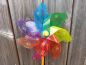 Preview: Windrad * 22 cm * Holzstil und -kugel handbemalt * Gartenstecker * Kinder * Deko * Regenbogen